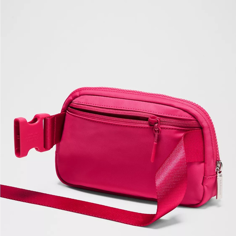 Lululemon Athletica Pink everywhere belt bag - Picture 4 of 4